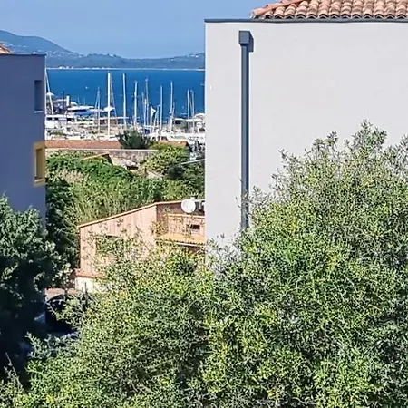 D'une Chambre Avec Vue Sur La Mer Et Wifi A Vecchio A 5 Km De La Plage *